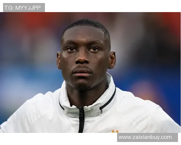 穆阿尼对曼联比赛中下巴受伤伤情暂无大碍无需过度担忧