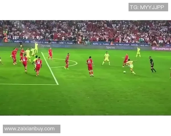 日本高中联赛决赛精彩瞬间兜射与弧顶爆射双双破门引发热议